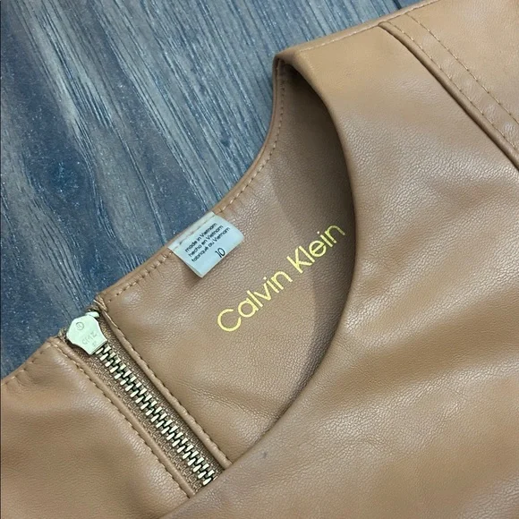 Calvin Klein Faux Leather Pencil Dress Women’s Size 10 Camel - Picture 3 of 7